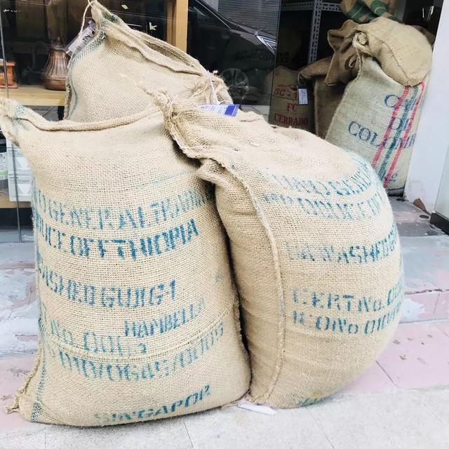 咖啡豆储存不当三大危害,如何判断咖啡粉的新鲜度?