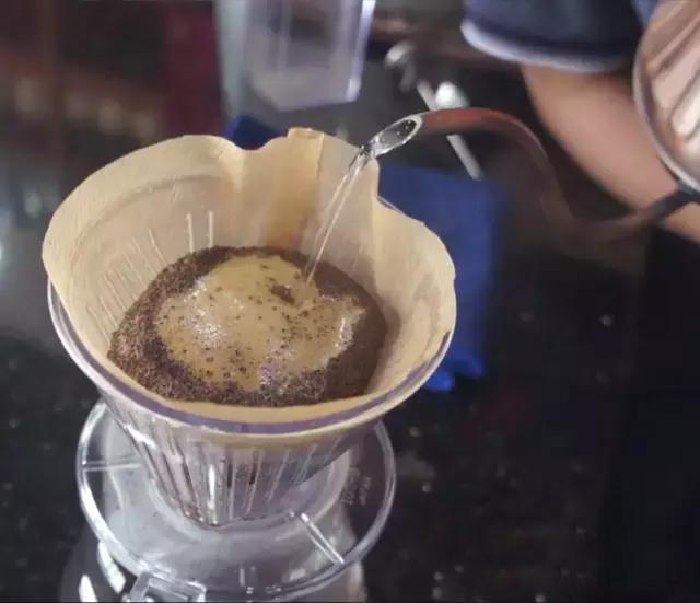 手冲咖啡是一场温柔仪式