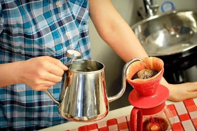 喝咖啡,还是手冲最佳