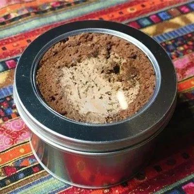 【每日一咖】用自己的态度和温度冲调,咖啡正好中和了小绿叶的甜腻~