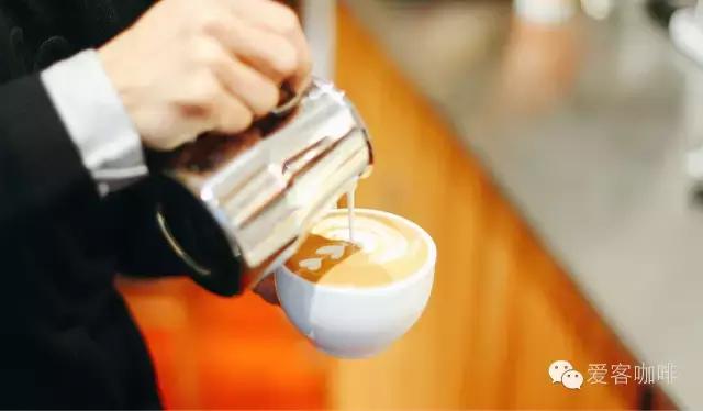 咖啡拉花知识大全 · 咖啡拉花奶泡制作详解(一)