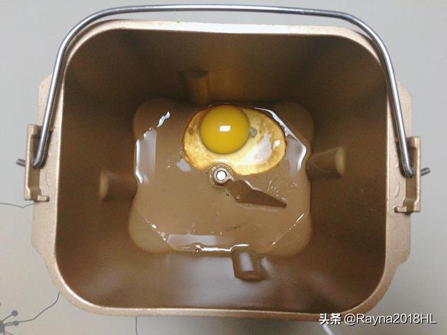 香浓咖啡坚果奥利奥面包,口感丰富、回味无穷,一次发酵更省时