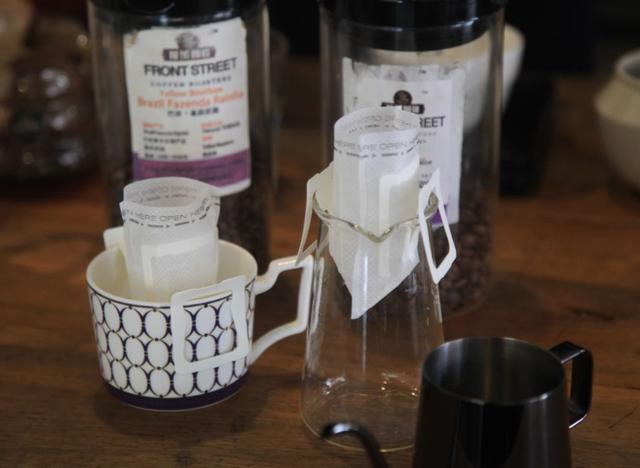 「实验」挂耳咖啡应该怎么冲？挂耳包到底要不要泡着？