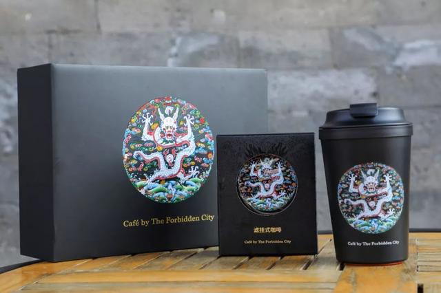 故宫上新！第①款咖啡杯礼盒！现有3色