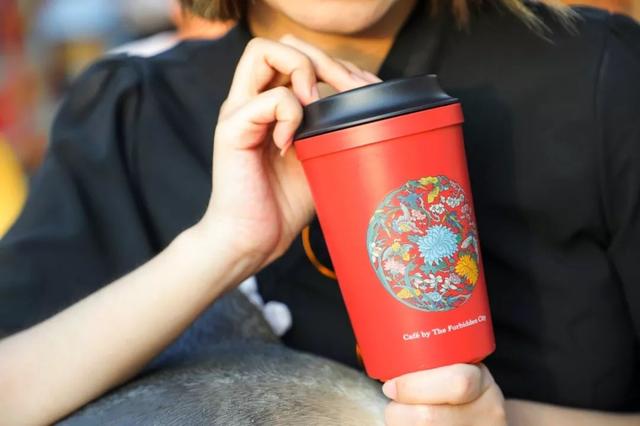 故宫上新！第①款咖啡杯礼盒！现有3色