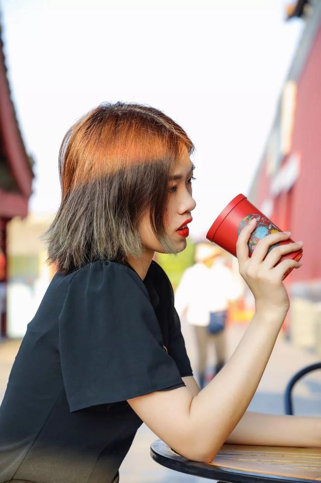 故宫上新！第①款咖啡杯礼盒！现有3色