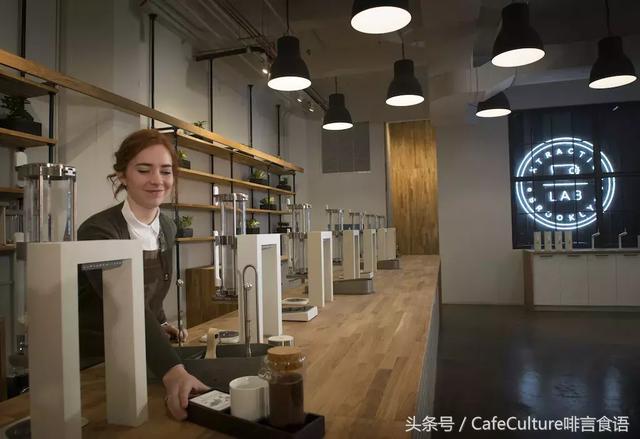 重磅|Alpha Dominche 推出首款家用咖啡壶“The Flask”