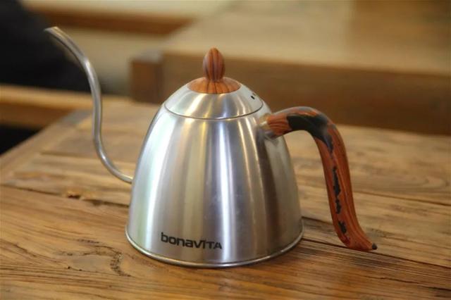 咖啡一定要加牛奶吗？浓缩咖啡和手冲咖啡的区别是什么？