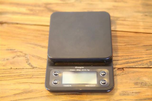 咖啡一定要加牛奶吗？浓缩咖啡和手冲咖啡的区别是什么？