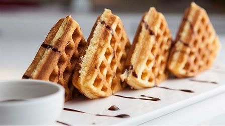 听说巧克力和牛奶更配哦   那咖啡呢？