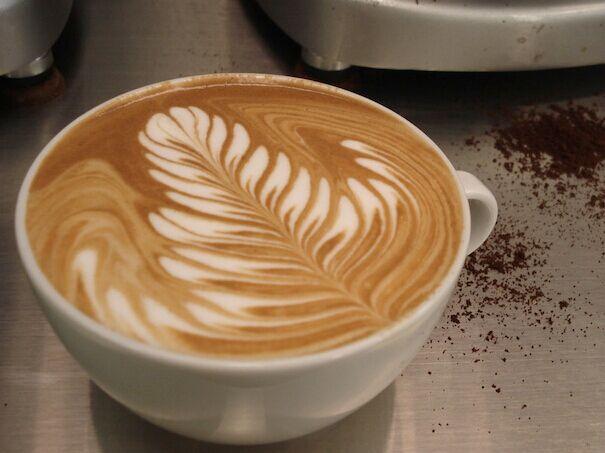 哪个是好搭档 看看哪一种奶与咖啡最相配