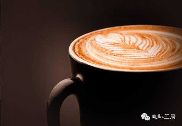 你用什么牛奶做你的那杯卡布和拿铁？咖啡牛奶的比例？