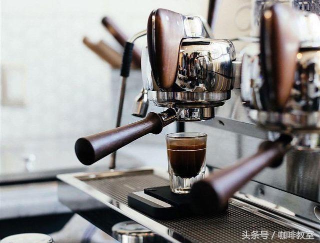 咖啡师基础知识：萃取Espresso意式浓缩的14个步骤，原来这么复杂