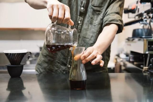 如何选购咖啡器材?十一种器材冲煮方法对比