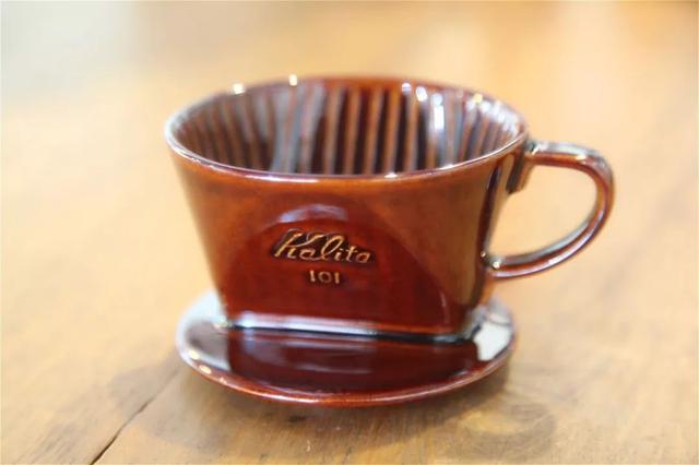 手冲咖啡难以入口？！看看手冲器具使用对了没