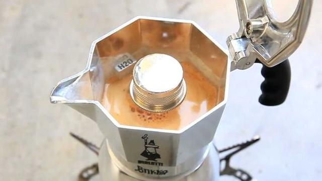 咖啡器具 | 摩卡壶的使用方法详解