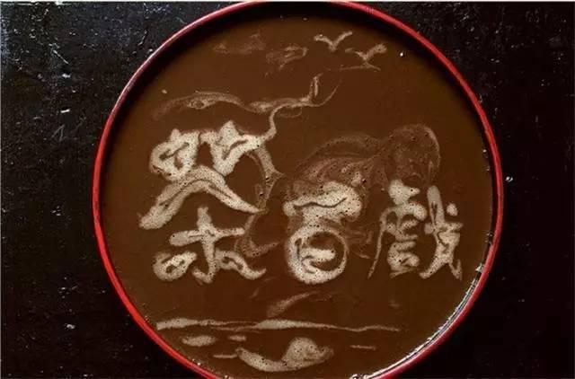 美呆了！千年茶艺完胜花式咖啡拉花