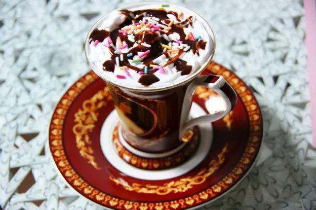 不会拉花没关系！跟着世界级咖啡大师学做百变花式咖啡！