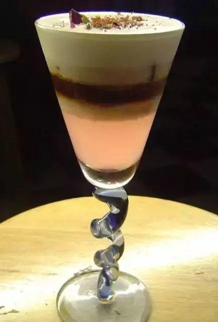 不会拉花没关系！跟着世界级咖啡大师学做百变花式咖啡！