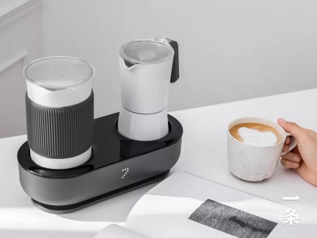 煮咖啡、打奶泡,同时完成。宅家里3分钟自制花式咖啡