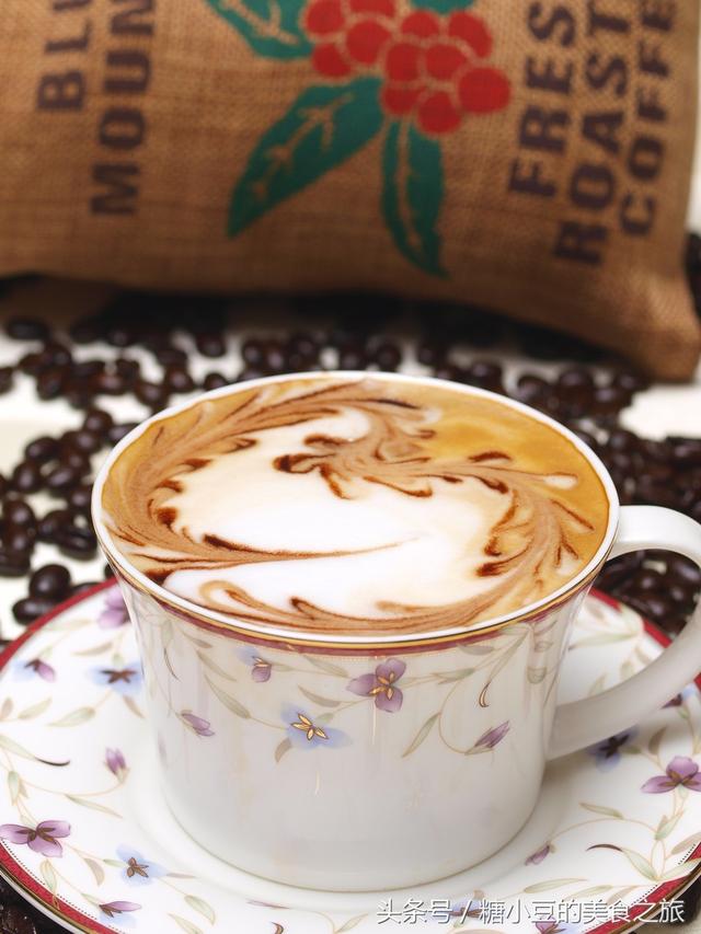 一组拉花咖啡的欣赏，献给同样爱咖啡的你！