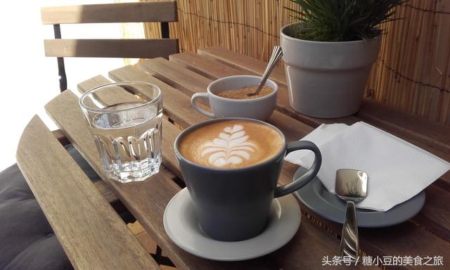 一组拉花咖啡的欣赏，献给同样爱咖啡的你！