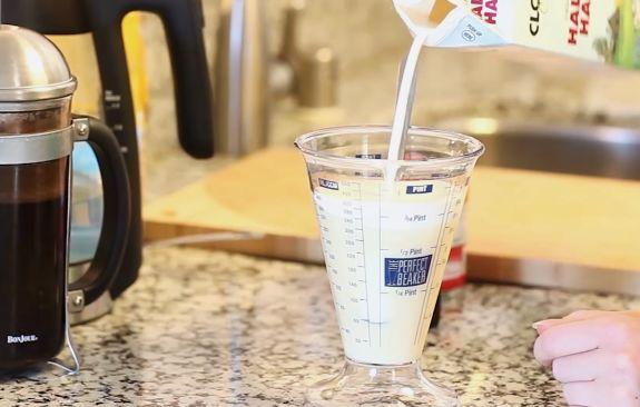 夏日大作战：混合搅一搅就超好喝的泰式香草咖啡