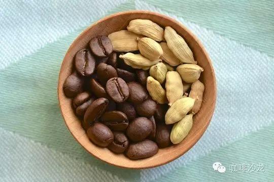 咖啡除了加糖加奶,还能加什么?