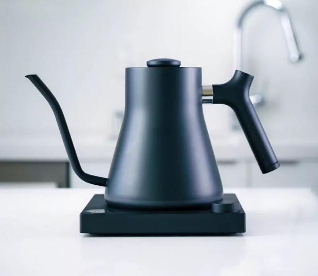 【评测】五种手冲壶的注水与操作效能分析评比