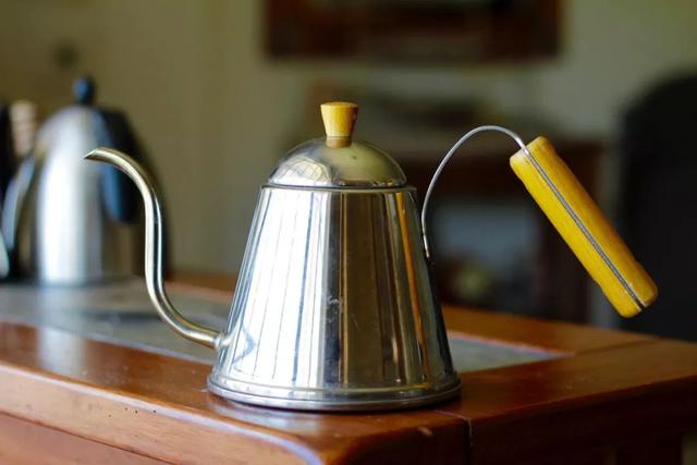 【评测】五种手冲壶的注水与操作效能分析评比