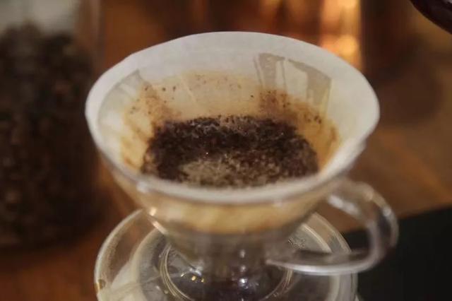 手冲注水大小不知如何拿捏？看看这三大技巧