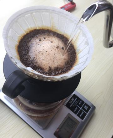 美式咖啡机和手冲咖啡的区别