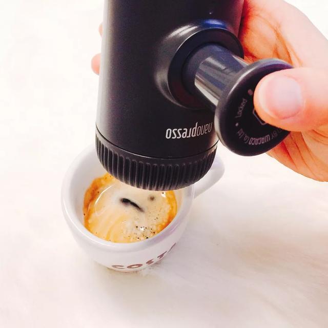 再来测试一款便携式咖啡机Nanopresso,做的咖啡很给力呀