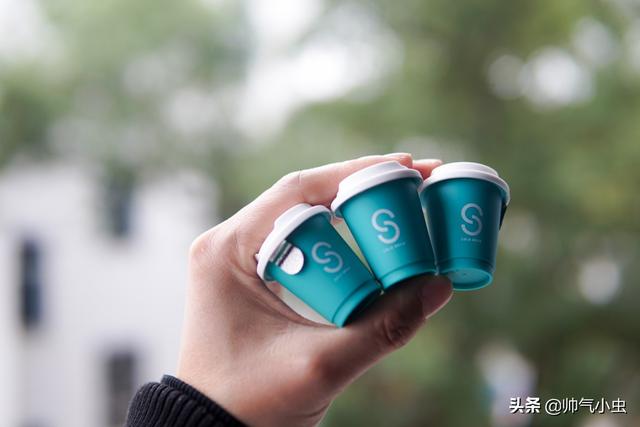 开箱,小米有品便携式移动咖啡,69元7杯,再也不要去星巴克了