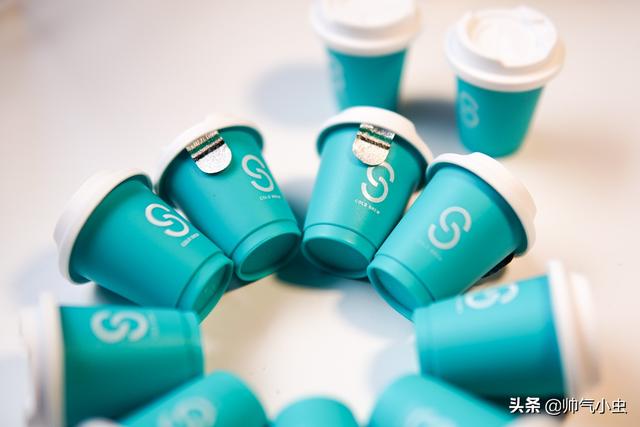 开箱,小米有品便携式移动咖啡,69元7杯,再也不要去星巴克了